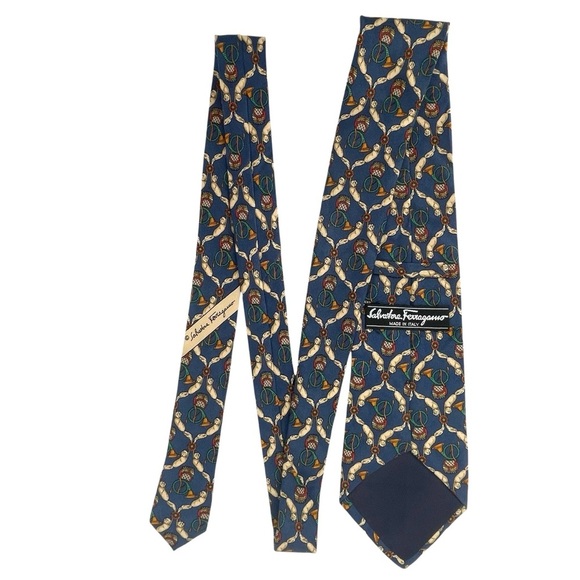 Salvatore Ferragamo Country Pursuits Fox Hunting Classic Luxury 100% Silk Tie - Picture 5 of 11